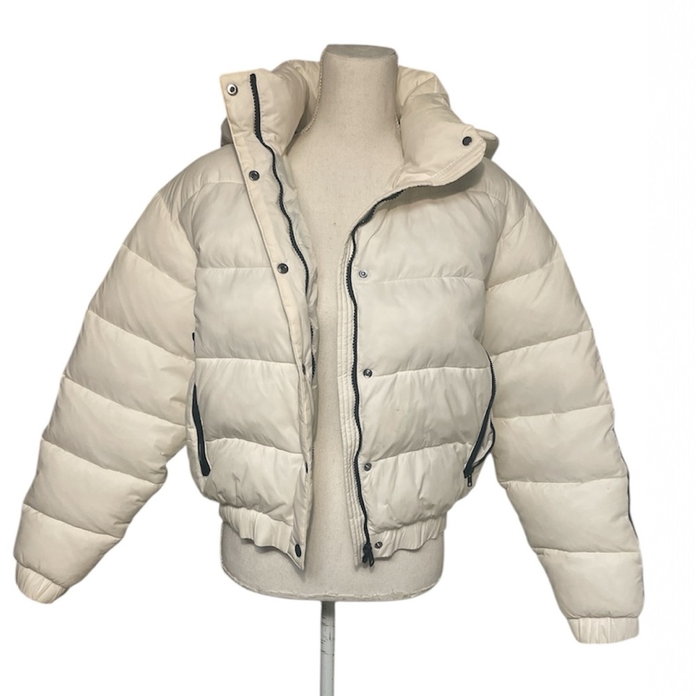 ALO Yoga Aspen Love Puffer Jacket Black and White XS